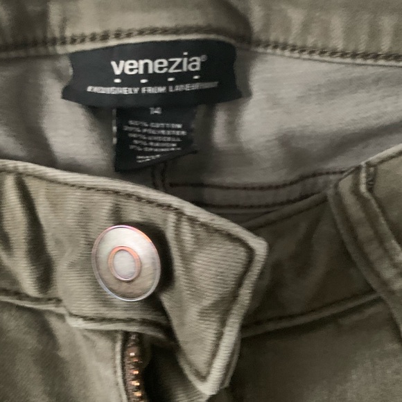 Olive denim - Picture 2 of 3